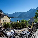 Historic Lakeview Hallstatt