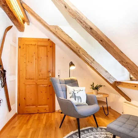 Historic Lakeview Daire *