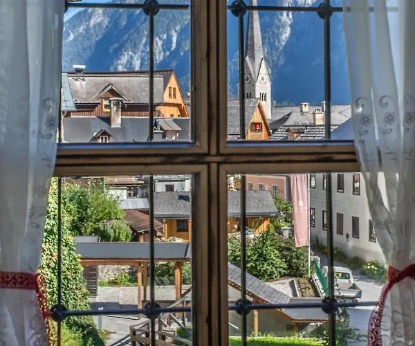 Historic Lakeview Hallstatt